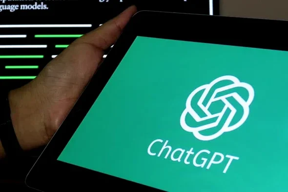 ChatGPT a avut o pană globală: mii de utilizatori nu se pot conecta, OpenAI confirmă lucrul la remediere