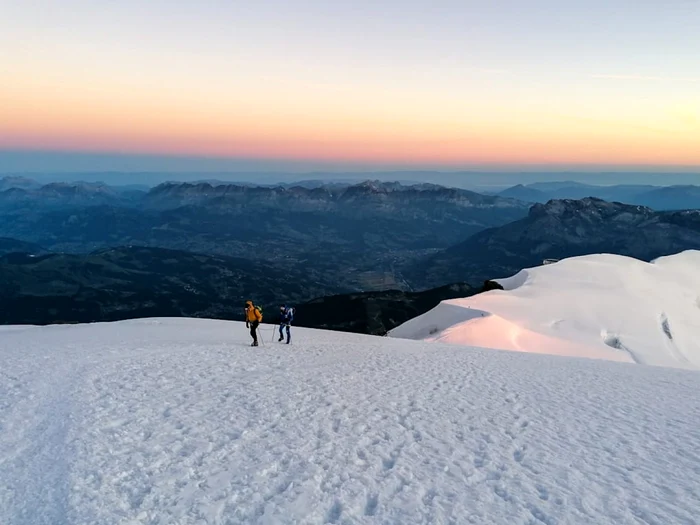 Vremea extremă a provocat moartea a cinci alpiniști pe Muntele Elbrus