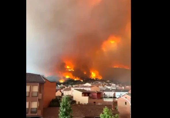 Franța și Spania se confruntă cu incendii de vegetație de proporții: aproape 375.000 evacuați