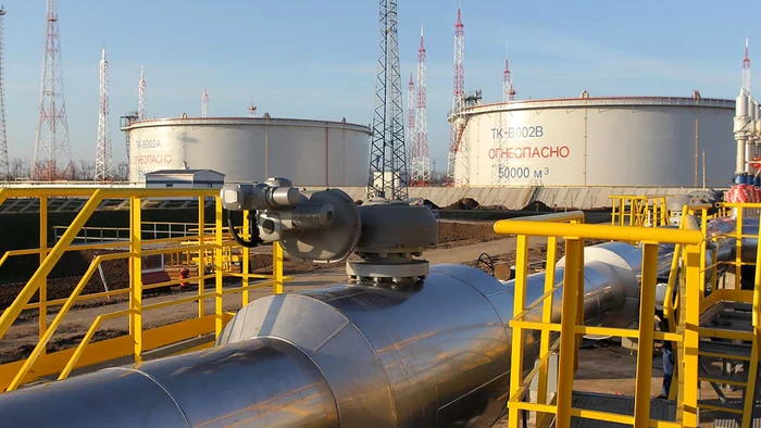 Kazahstan reia exporturile de petrol prin terminalul maritim după suspendarea cauzată de atacurile cu drone