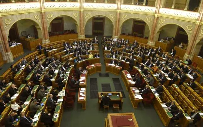 Parlamentul maghiar înfiinţează o agenţie pentru recuperarea activelor, Fidesz denunţă o „poliţie politică”