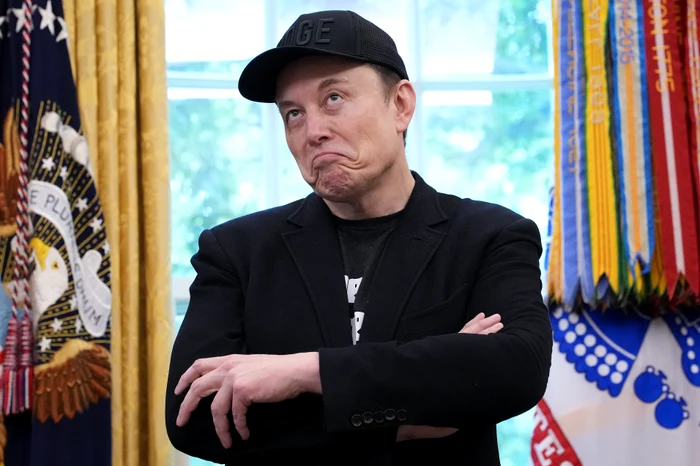 Elon Musk avertizează că AI ar putea scăpa de sub control până în 2036; comunitatea cripto propune Bitcoin ca alternativă