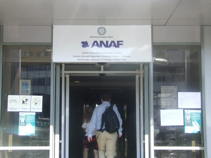 Parlamentul a anulat obligațiile de TVA și penalitățile pentru mii de firme afectate de retragerea codului ANAF