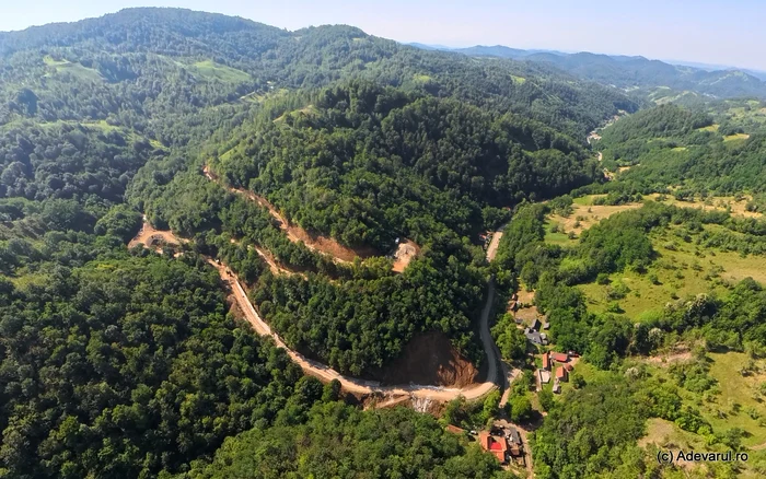 „Drumul Regelui”: noua șosea montană care leagă Valea Mureșului de Valea Crișului prin Munții Zarandului