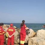 Alertă în Mamaia: fetiță de 11 ani din București scoasă inconștientă din mare și dusă la spital