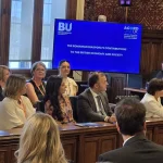 Raport: românii din Marea Britanie contribuie mult peste stereotipuri, în sectoare cheie ale economiei