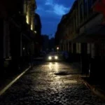 La patru ani de la lege, mii de treceri de pietoni din România rămân slab iluminate și nesigure