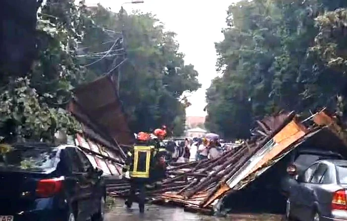 Cod Portocaliu emis pentru București după un nou mesaj RO-ALERT; furtunile au făcut victime și pagube