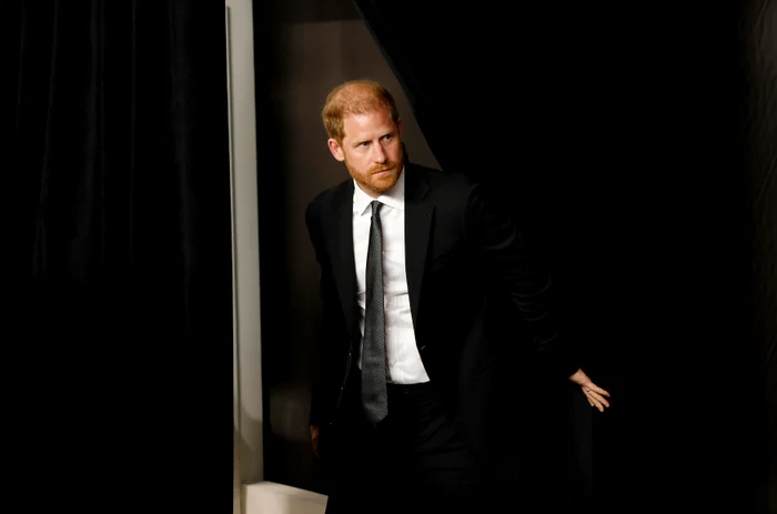 Disputa între Palatul Buckingham și prințul Harry pe tema cazării la palat, la începutul vizitei în M. Britanie