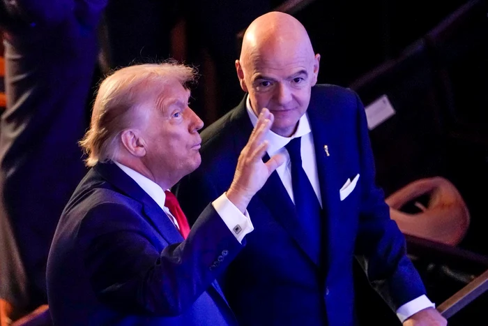 Trump spune că i-a cerut președintelui FIFA reanalizarea cartonașului roșu primit de Balogun: „Nu am crezut că a fost fault”