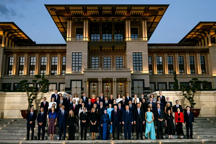 Nicuşor Dan cere la Ankara consolidarea sprijinului NATO pentru Marea Neagră şi întărirea Flancului Estic