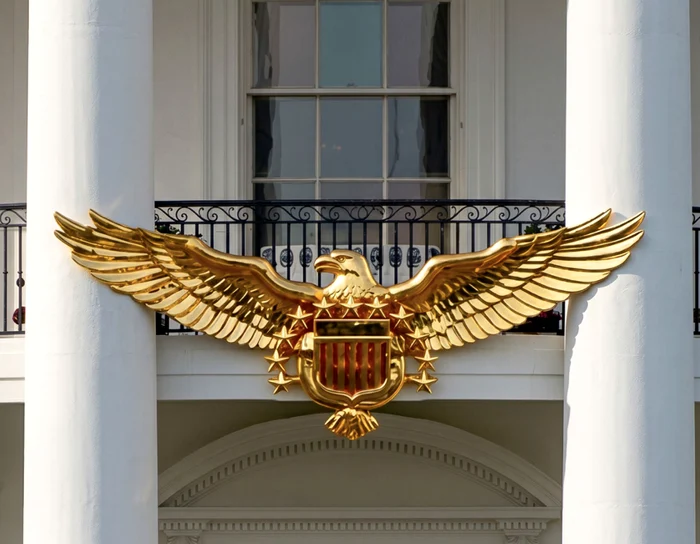 Imaginea unui „vultur de aur” postată de Donald Trump a stârnit ironii pe rețelele sociale