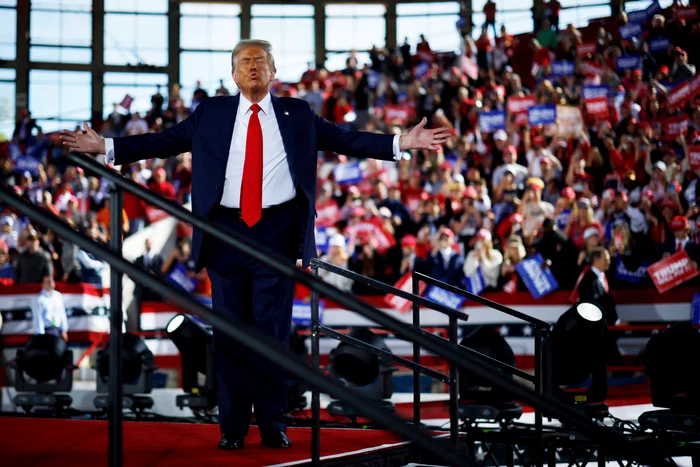 Trump revocă ultimii membri ai comisiei federale pentru asistenţă electorală, înainte de alegerile de la jumătatea mandatului
