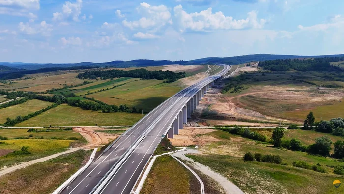 Ministerul Transporturilor: aproximativ 250 km de autostradă şi drum expres urmărite pentru inaugurare în 2026