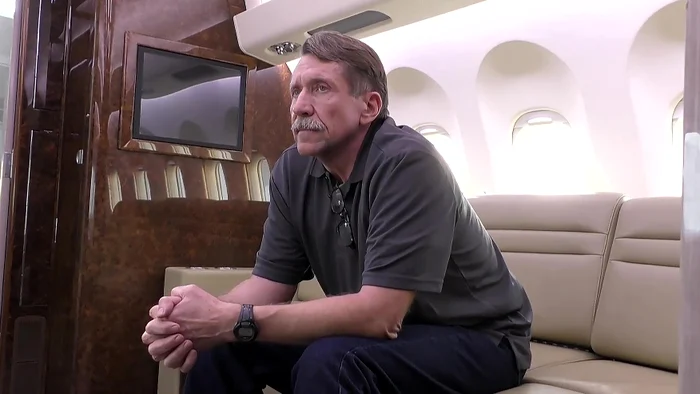 Viktor Bout avertizează într-un interviu că Rusia ar putea lovi centre logistice din ţări NATO, inclusiv România