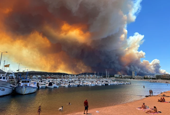 Incendiu devastator în sudul Spaniei: cel puțin 12 morți și sute de evacuați după flăcări rapide în provincia Almería