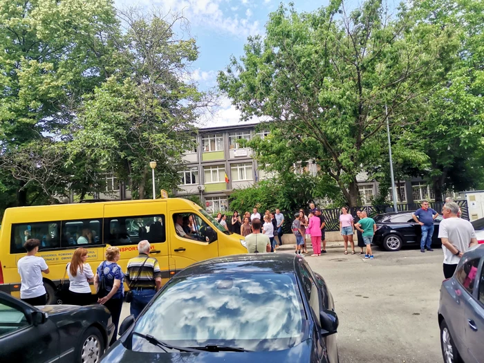 Şcoli profesionale transformate în licee tehnologice: teama că clasele vor rămâne cu elevi slab pregătiţi sau corigenţi