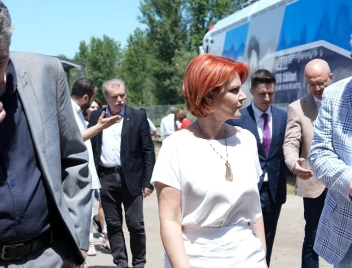 Olguța Vasilescu dă în judecată un bărbat pe care îl acuză că orchestrează o campanie de denigrare la adresa ei și a familiei