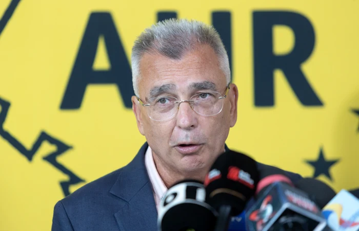 Petrișor Peiu: Decizia Fitch e „birocratică”, atenția trebuie pe datoria publică și deficit