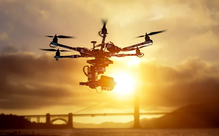O dronă recuperată în Marea Neagră şi fragmente găsite pe litoralul bulgar; ministrul Apărării spune că ar fi rusească