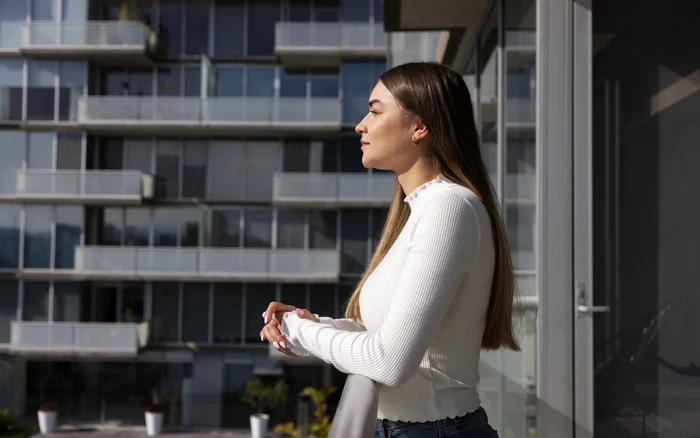 Apartamentele vechi rămân mai scumpe decât cele noi în mai multe orașe; ce cumperi cu 100.000 euro după un an de TVA 21%