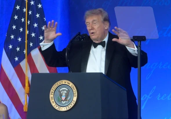 Trump ameninţă că va declara Strâmtoarea Ormuz „teritoriu al SUA”: „Nicio navă nu trece decât dacă vrem noi”