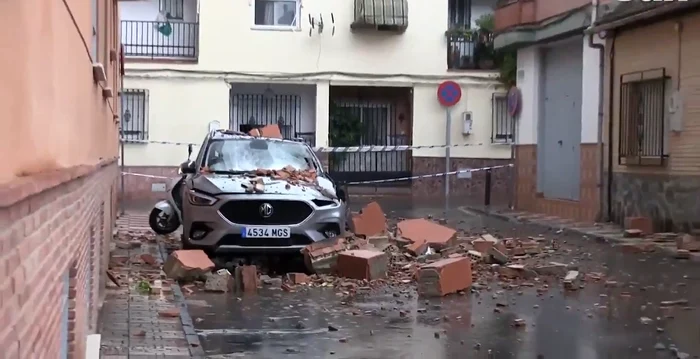 Cutremur de magnitudinea 5 în sudul Spaniei: clădiri avariate și evacuări în zona Granada