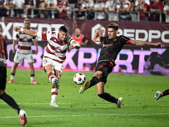 Dinamo învinge la Giulești și urcă pe primul loc după un gol al lui Karamoko