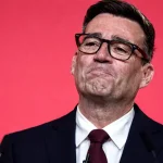 Premierul britanic Andy Burnham a comunicat prin mesaje cu o persoană care se dădea drept Susie Wiles, consilieră a lui Trump