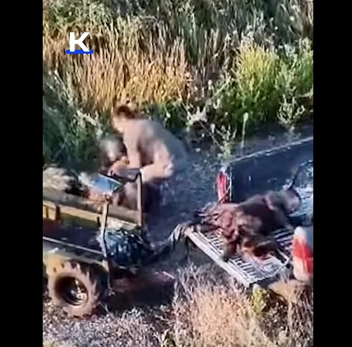 Un comandant ucrainean a evacuat singur doi militari răniți dintr-o zonă sub foc, surprins de dronă