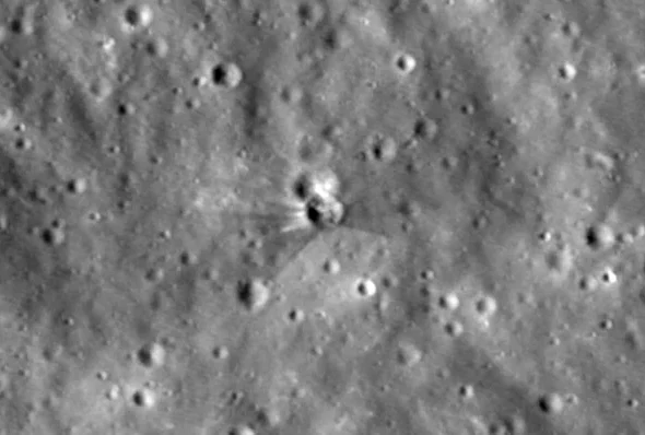 NASA publică imagini cu craterul format pe Lună după prăbușirea unei rachete SpaceX