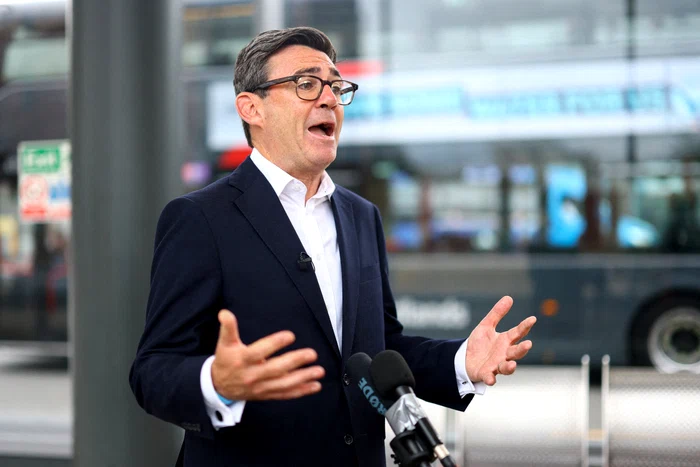 Andy Burnham: Marea Britanie nu se lasă intimidată de amenințările Rusiei și va continua sprijinul pentru Ucraina