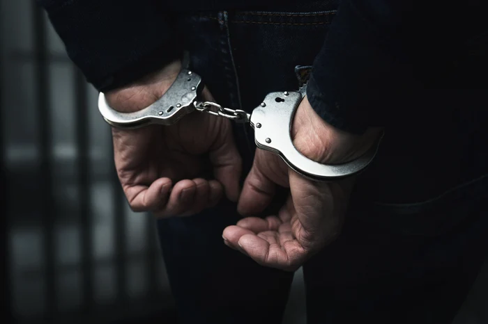 Curtea de Apel Alba Iulia respinge propunerea de arestare a procurorului prins cu pistol în discotecă