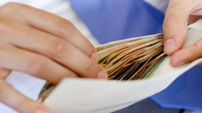 Plic cu 100 de euro trimis prin Poștă la Serviciul Rutier din Botoșani; Parchetul a fost sesizat