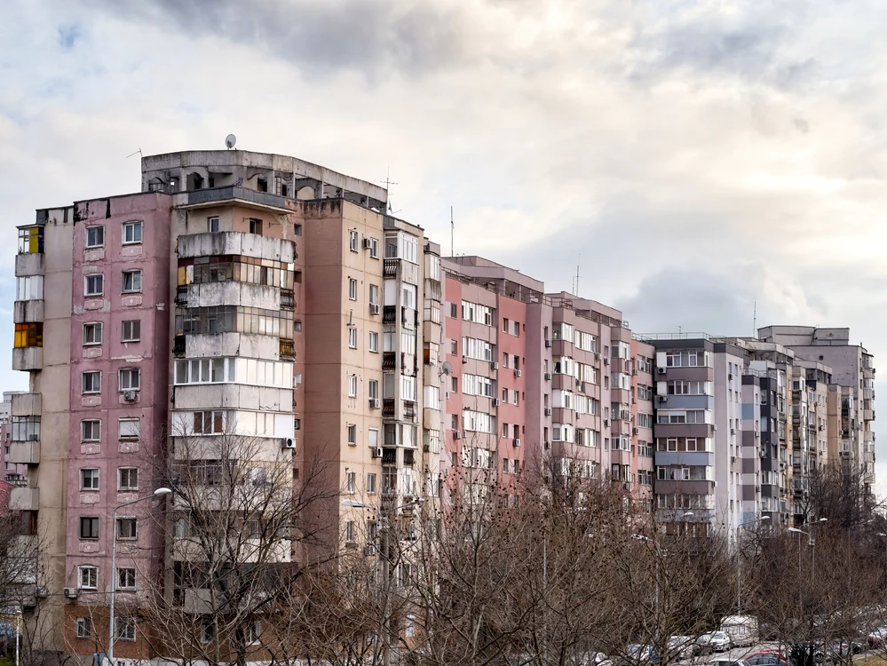 Primăria Sectorului 2 va cumpăra apartamente de pe piaţa liberă pentru a le transforma în locuinţe sociale