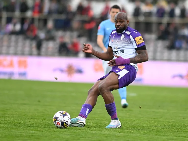 Arnold Garita, prezentat oficial la FCSB; Hassane Traore semnează cu Farul până în 2029