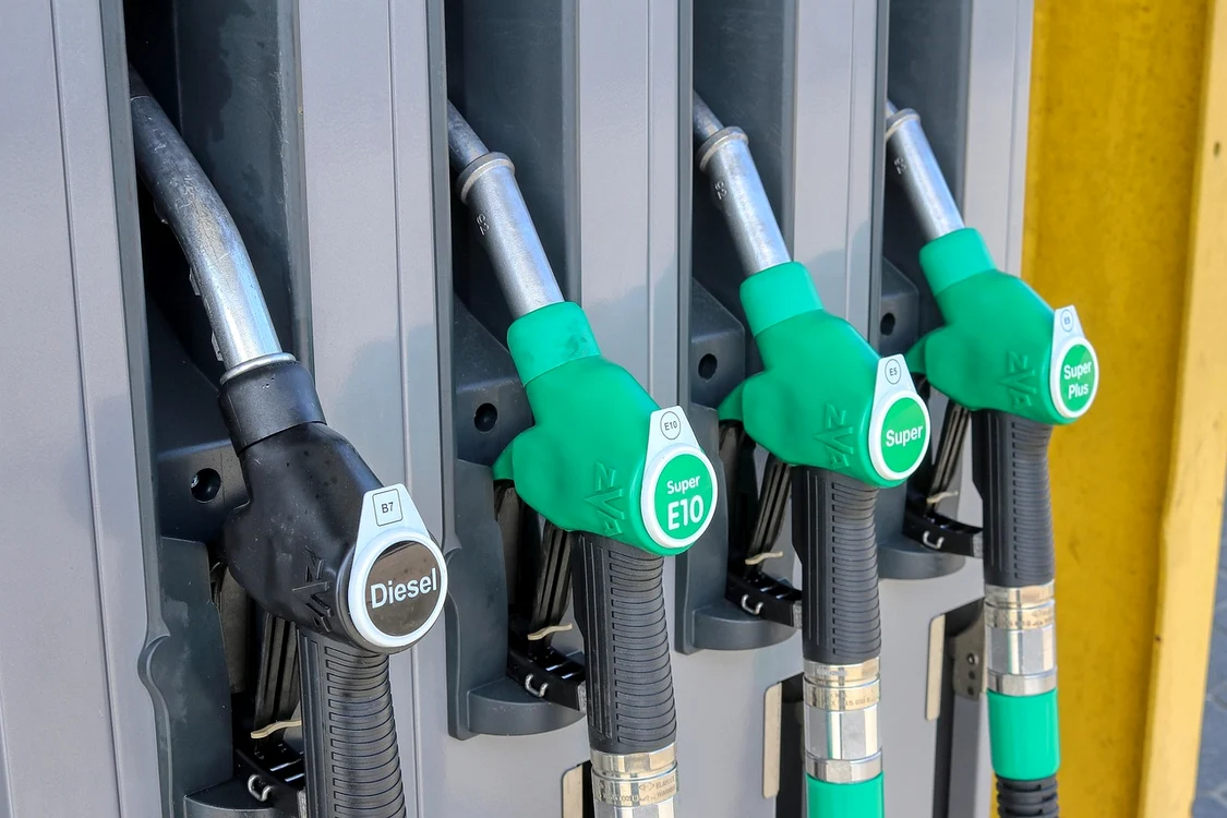 România înregistrează cea mai mare creștere a prețurilor la carburanți din UE în iulie 2026