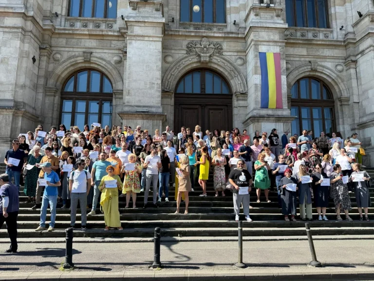 Grefierii anunță blocarea instanțelor și parchetelor din 1 septembrie, dacă noua lege a salarizării rămâne neschimbată