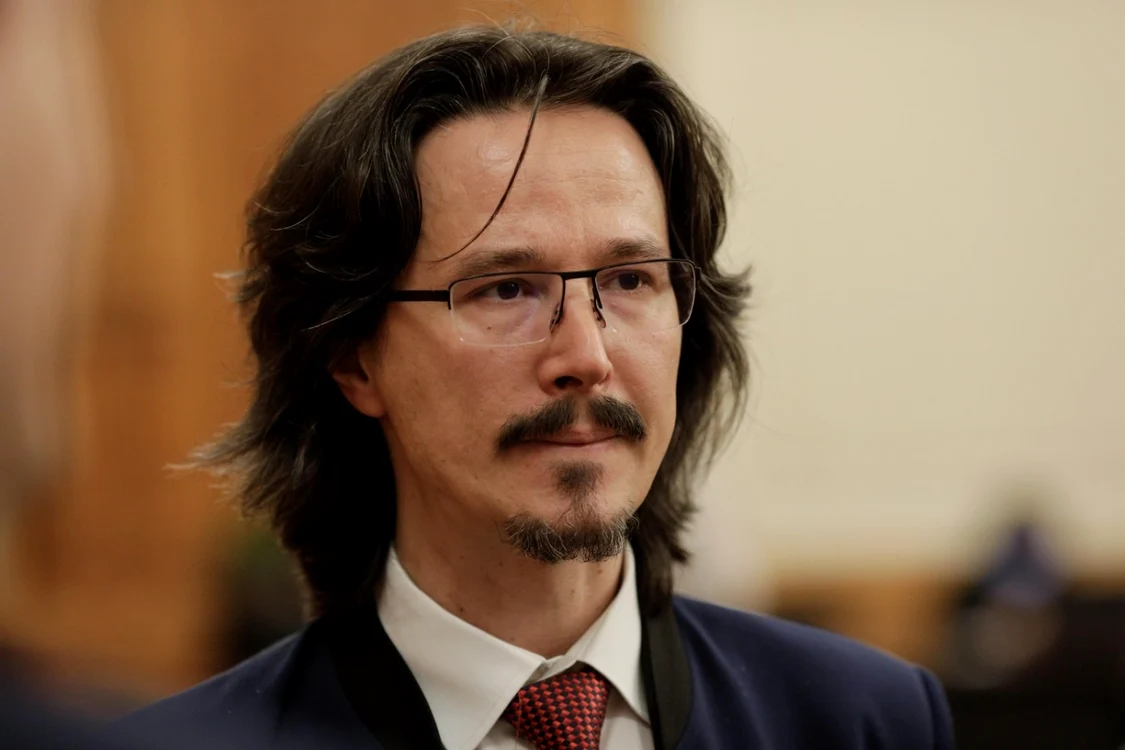 Cristi Dănileț critică motivarea CCR privind „amendamentul Fritz”: „Legaleza a fost deja depășită”