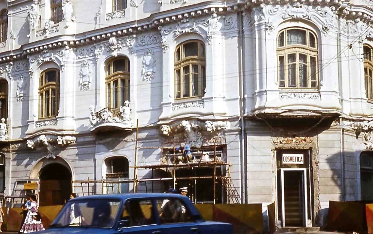Istoria Casei Mița Biciclista: de la lux interbelic la naționalizare și degradare, până la renovarea exclusivistă