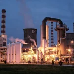Ce înseamnă pentru români insolvența rafinăriei Petrotel-Lukoil: aprovizionare, prețuri și scenarii posibile