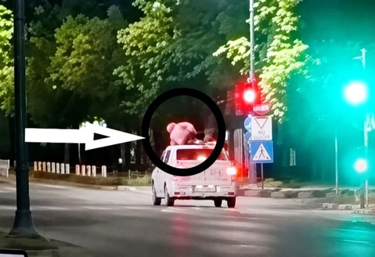 Focar de pericol în Focșani: bărbat surprins pe plafonul unui taxi în mers