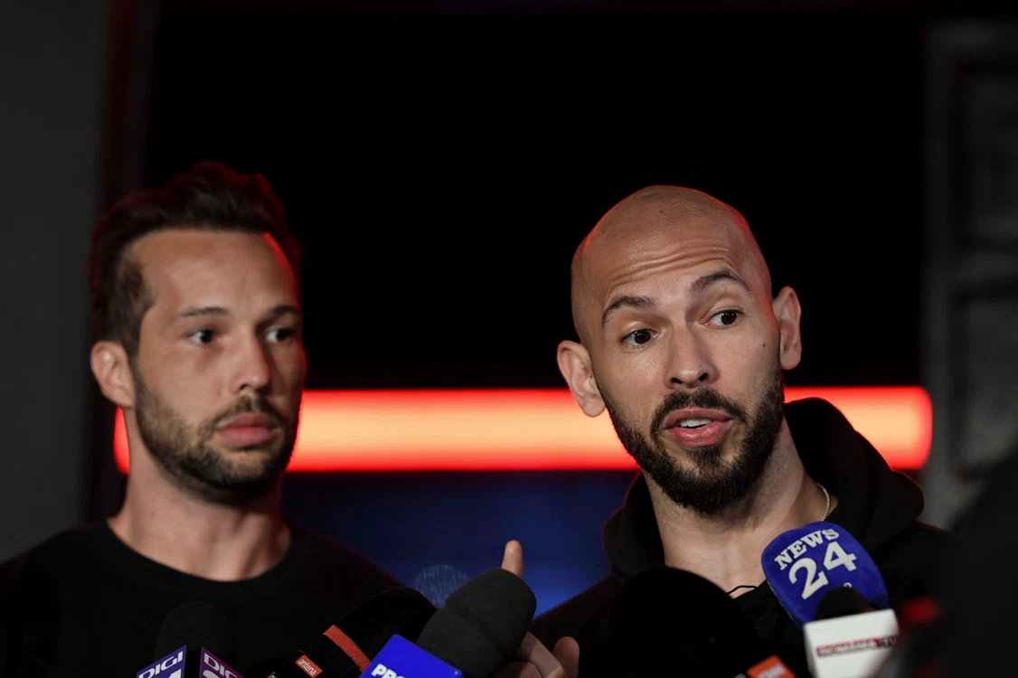 Avocații fraților Tate: unele maşini de lux ar fi fost închiriate pentru a crea imaginea de «ultra-bogați»
