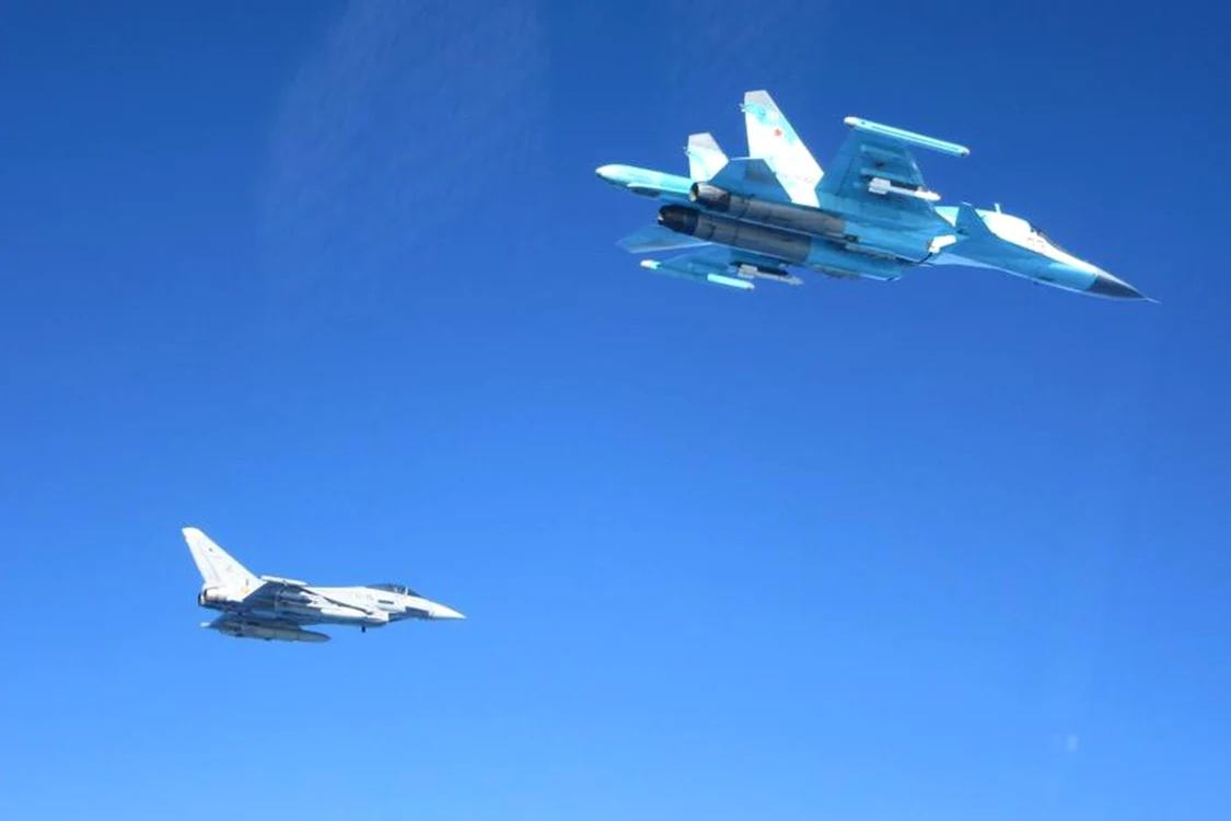 Aeronave militare ruse, detectate în zona de identificare a apărării aeriene a Coreei de Sud; avioane de vânătoare mobilizate