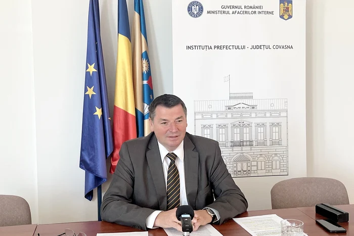 Prefectul județului Covasna, trimis în judecată de DNA în dosarul atribuirii unui contract de renovare