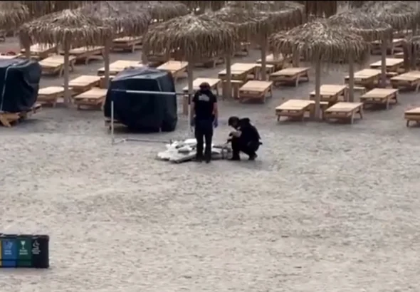 Dronă cu încărcătură explozivă găsită pe plaja din Olimp, detonată controlat după ce două turiste au mutat-o