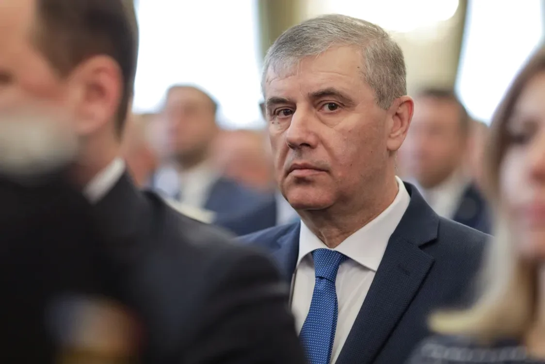 Protest la Cotroceni: organizațiile civice cer demiterea șefului SPP, Lucian Pahonțu