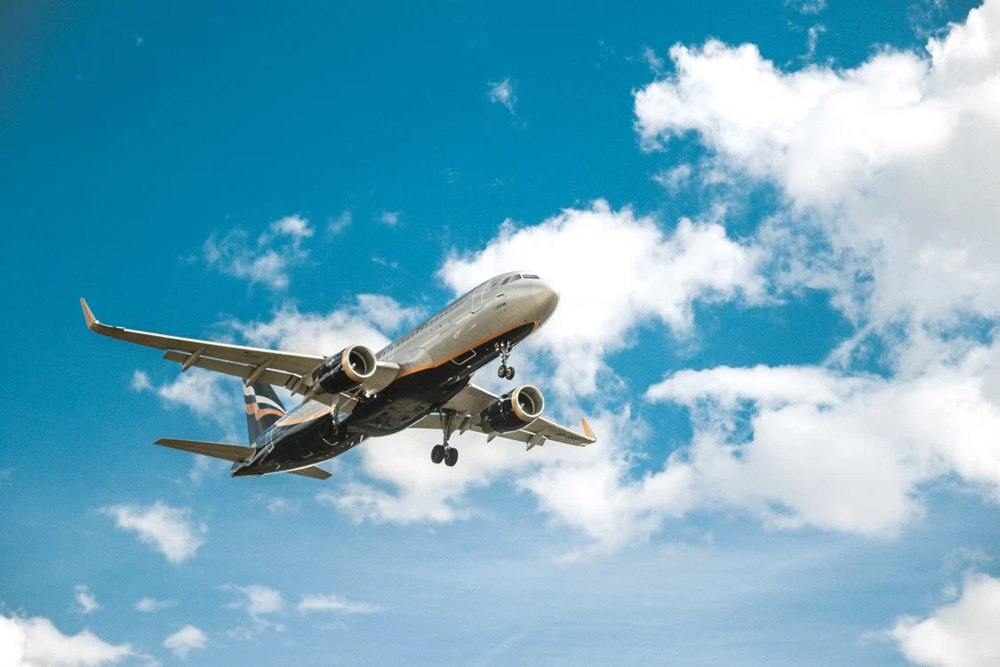 Un zbor Delta a aterizat de urgență la Detroit după ce pilotul s-a simțit rău la bord