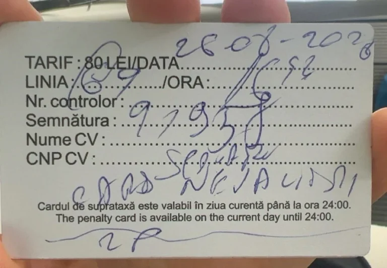 Un turist britanic spune că a fost amendat cu 80 de lei în autobuzul STB după ce i-a fost respins cardul