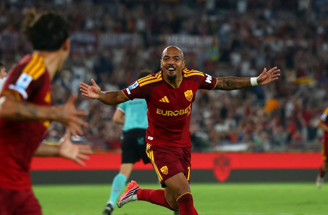Donyell Malen, de la jocurile printre vaci la eroul Romei: hat-trick în startul de sezon din Serie A